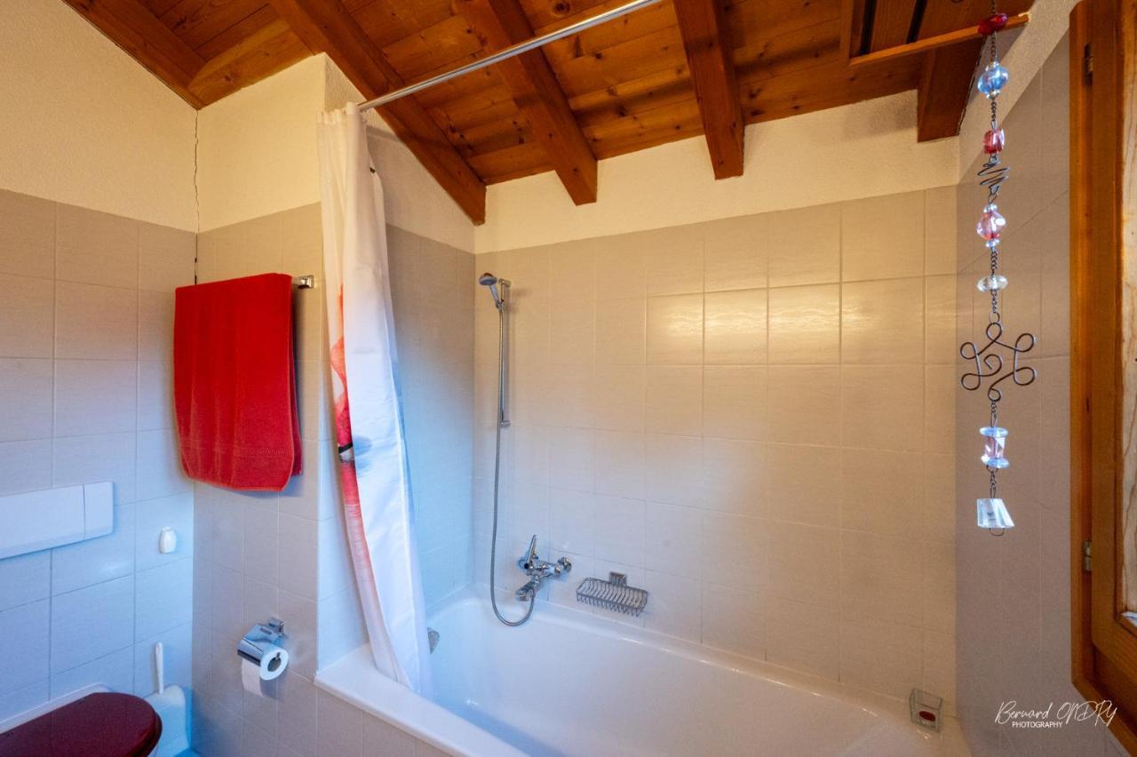 Zimmer Mit Eigenem Badezimmer Näfels Exteriör bild